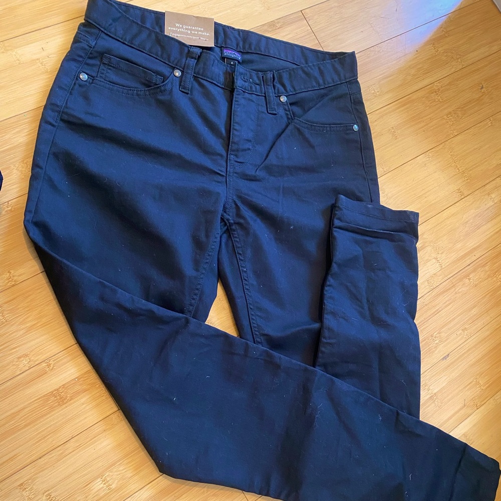Women’s Patagonia Pinyon Pine Pants.